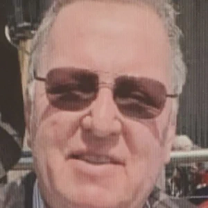 Romford Artist Robert Bryan Dies Aged 72 8911726
